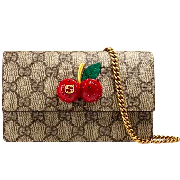 Gucci Handbags - 🆕💯% Auth Gucci GG Supreme Mini Chain Wallet Bag with Cherry🍒